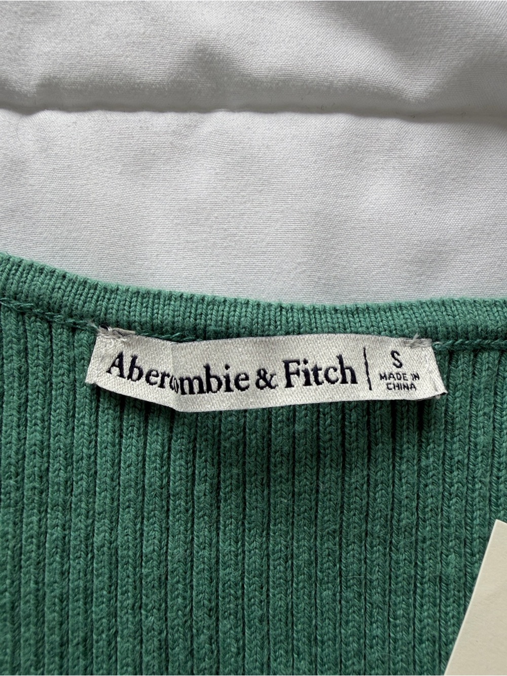 NWT Abercrombie Green Tie-Front Knit Tank - Picture 4 of 5